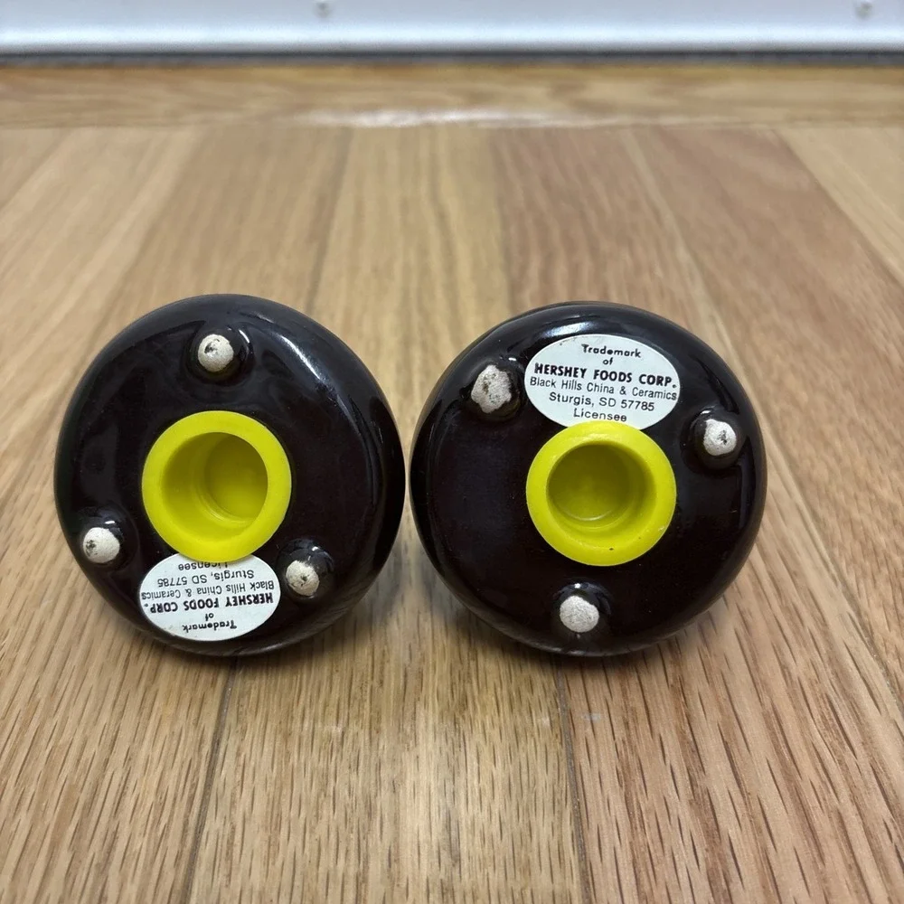 Adorable Hershey Kisses Salt & Pepper Shakers 2.75