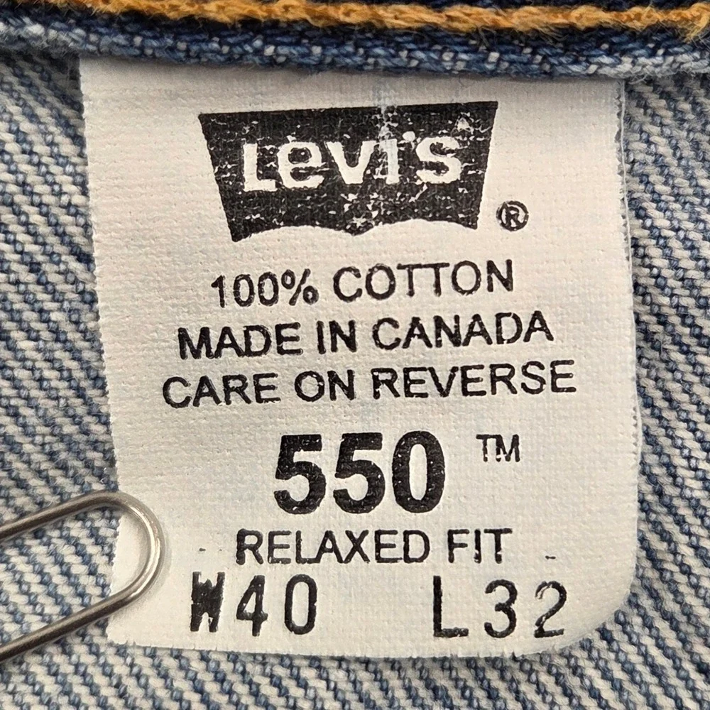 Vintage Levi's 550 Relaxed Fit‎ Jeans Medium Wash Blue Mens 40x32 Y2K
