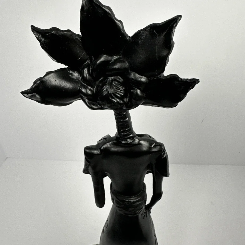 Decor of the Dead bring elegant