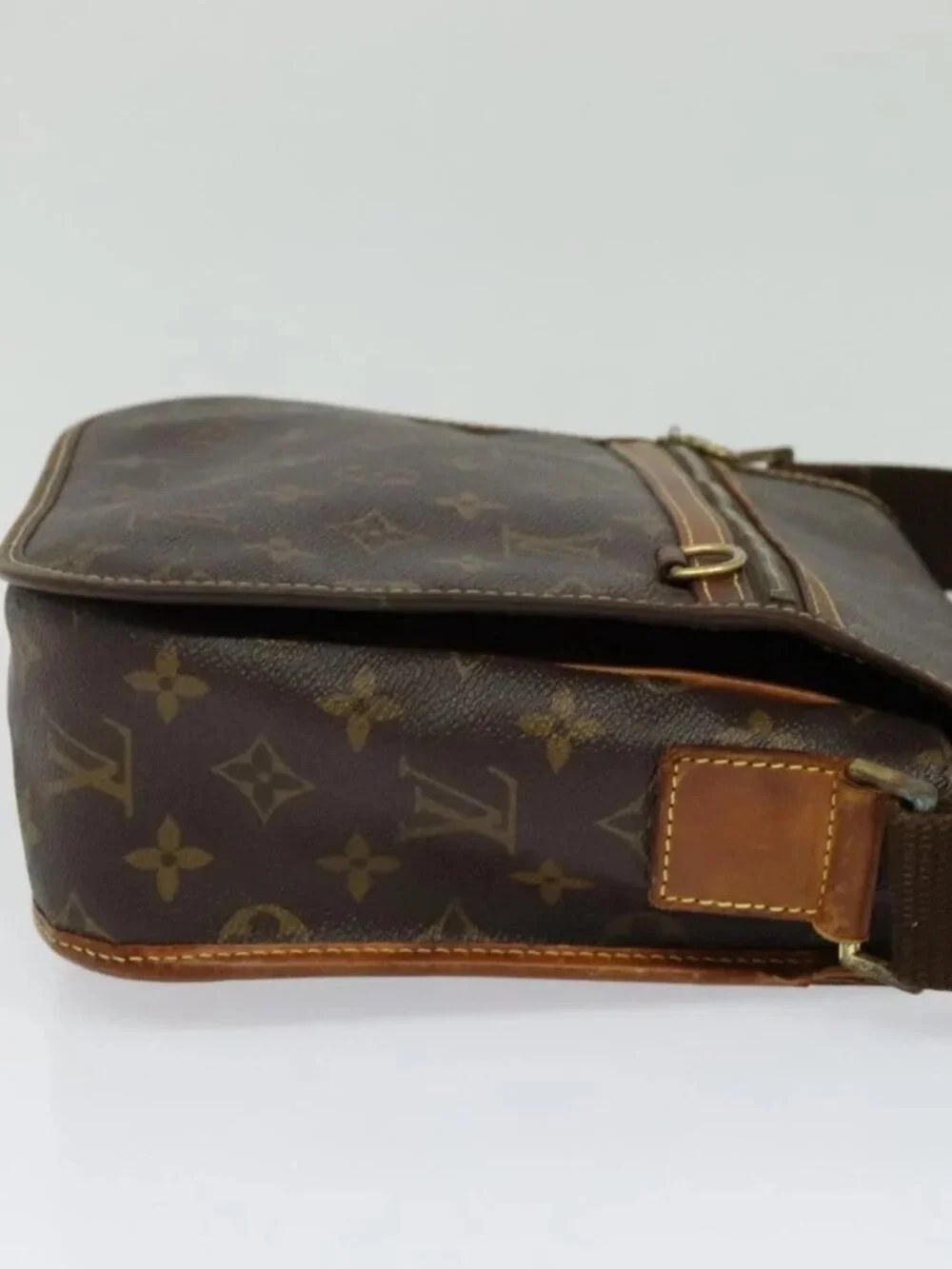 Louis Vuitton brand	louis vuitton