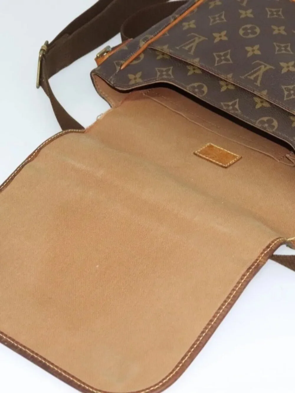 Louis Vuitton brand	louis vuitton