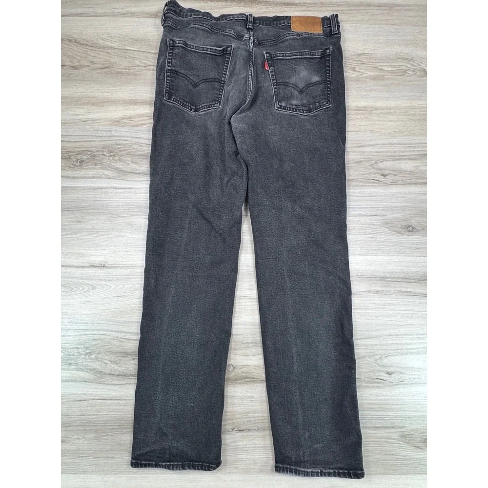 Levi's whiskering sustainable cotton