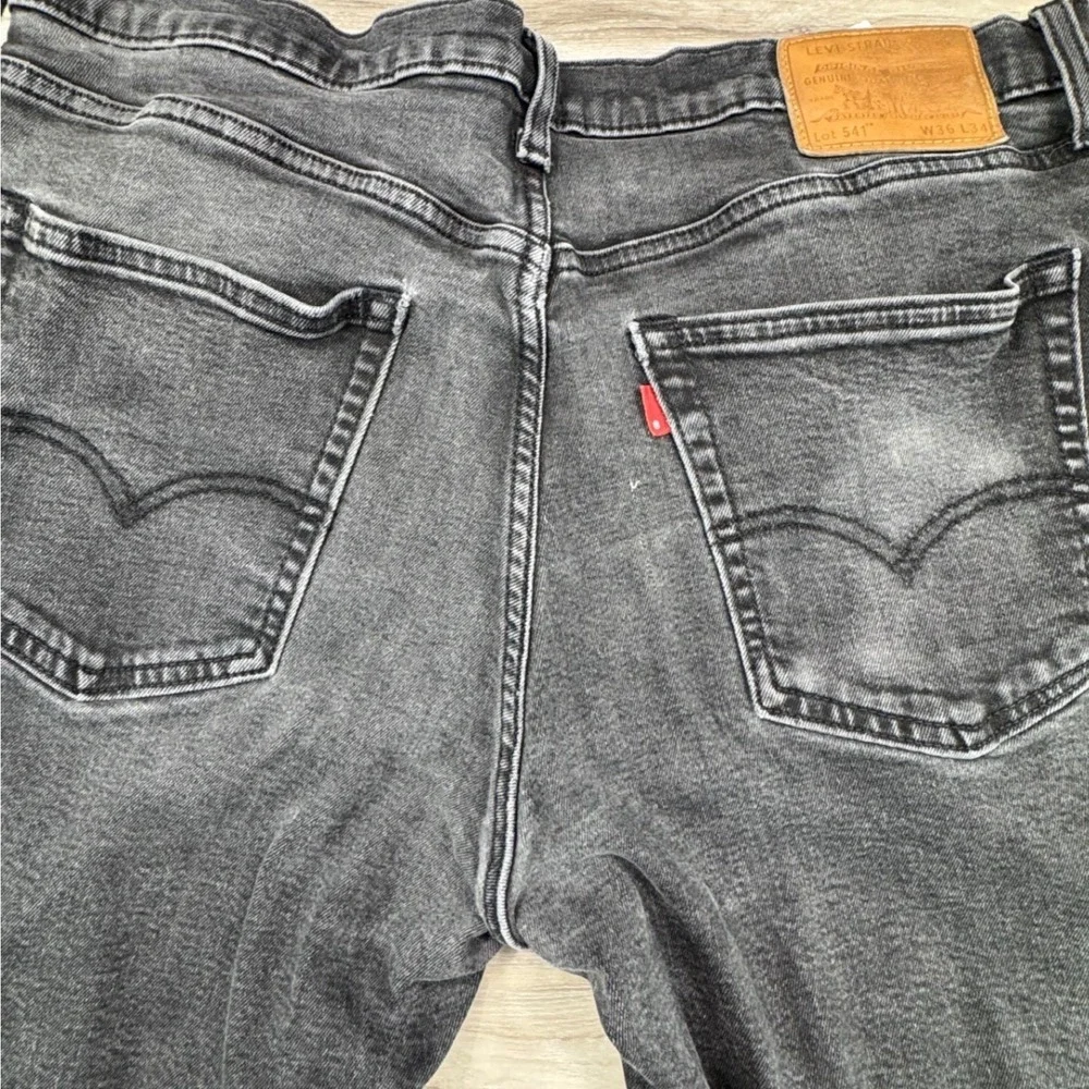 Levi's pockets athletic