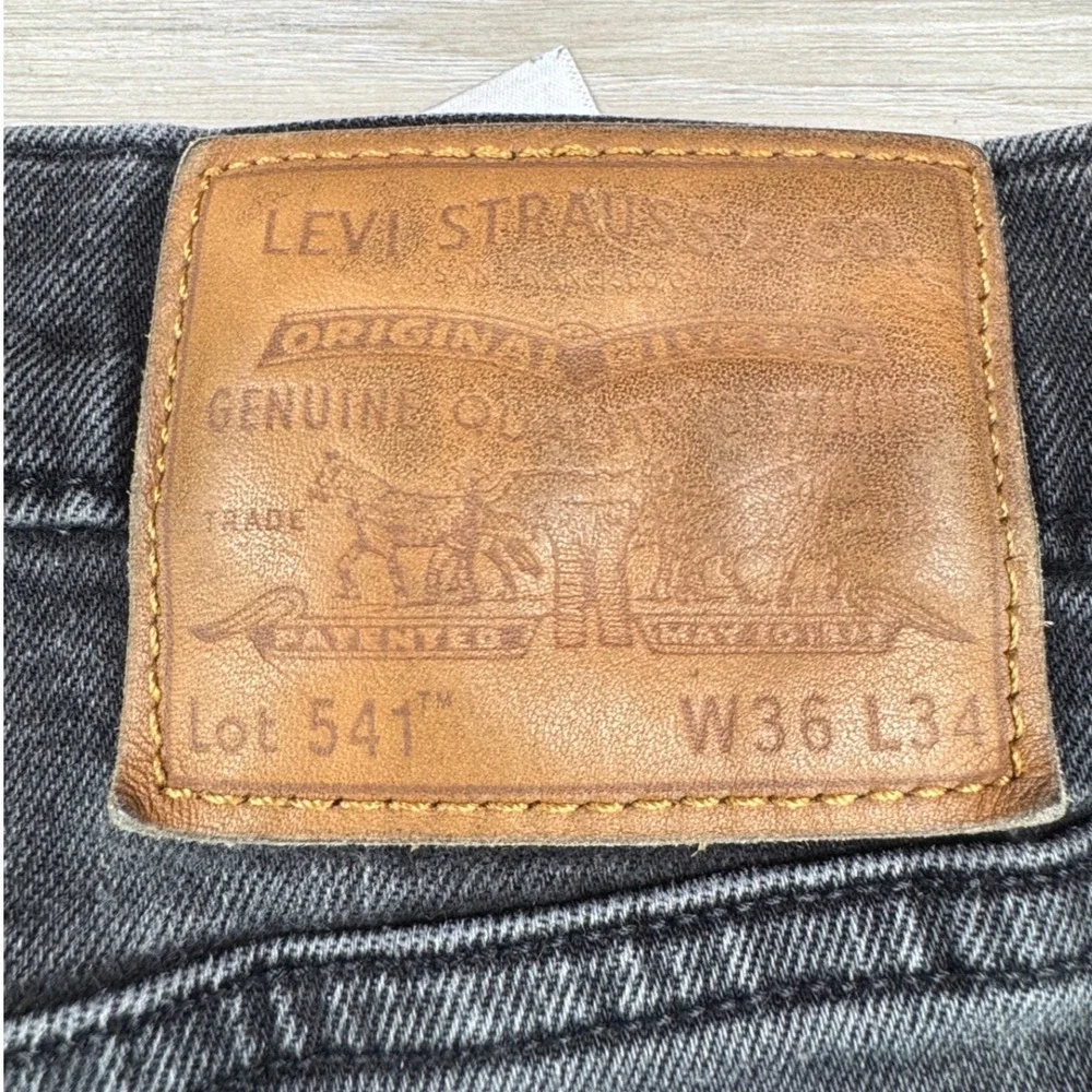 Levi's pocket through