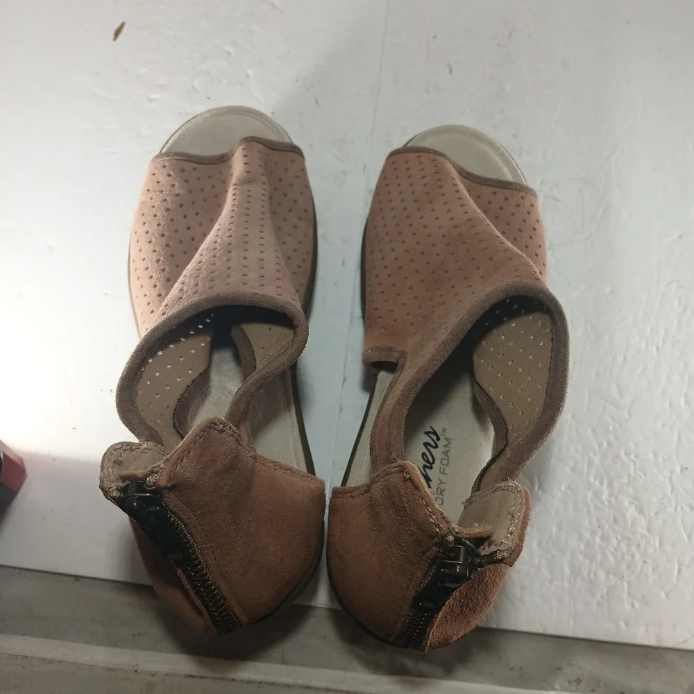 Skechers wedge sandals