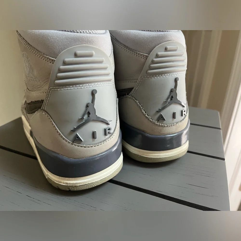 Air jordan legacy 312 wolf grey