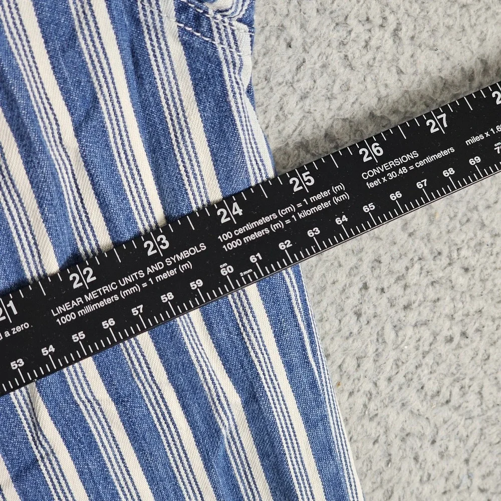 Levis levi button