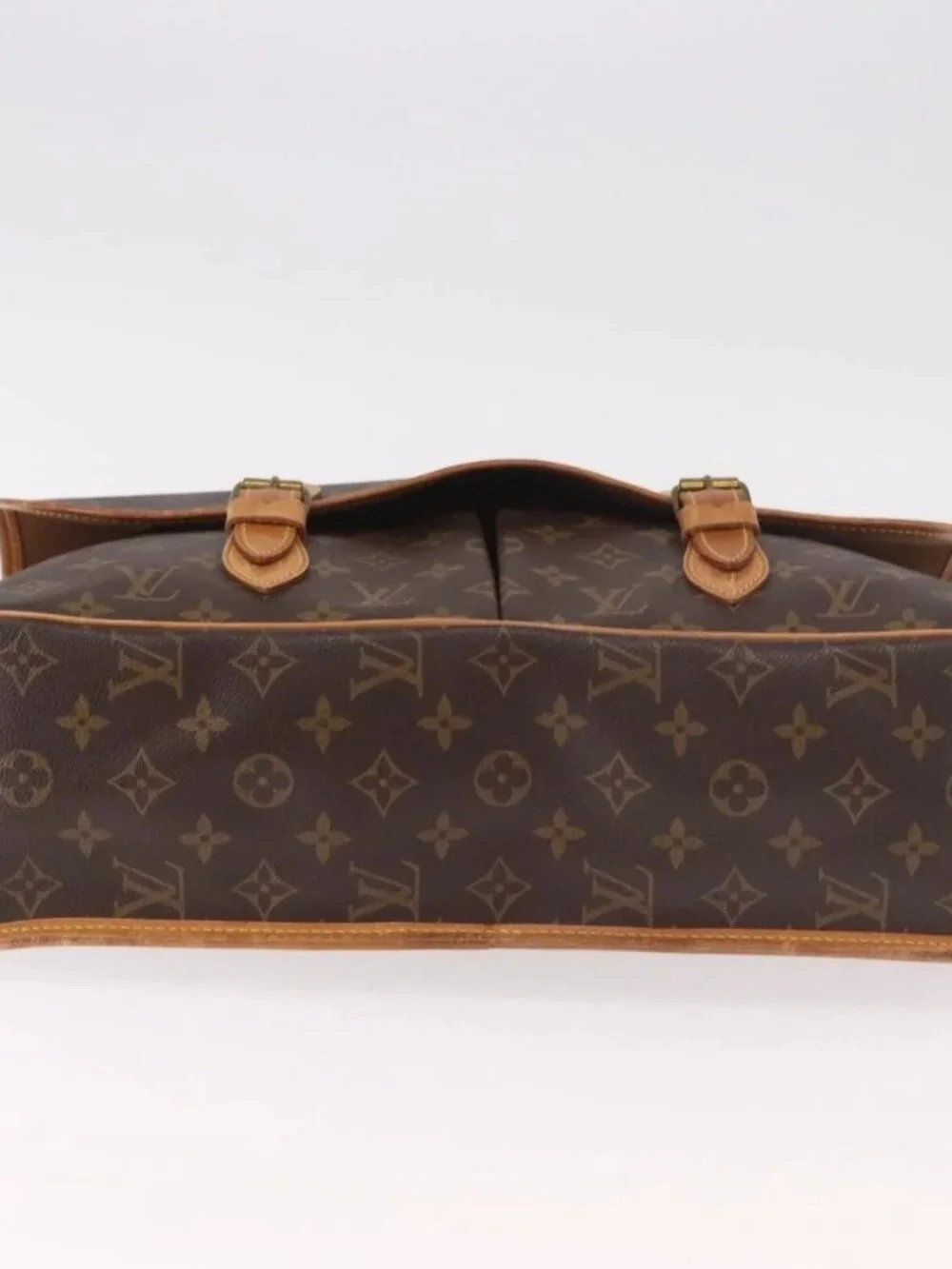 Louis Vuitton brand	louis vuitton