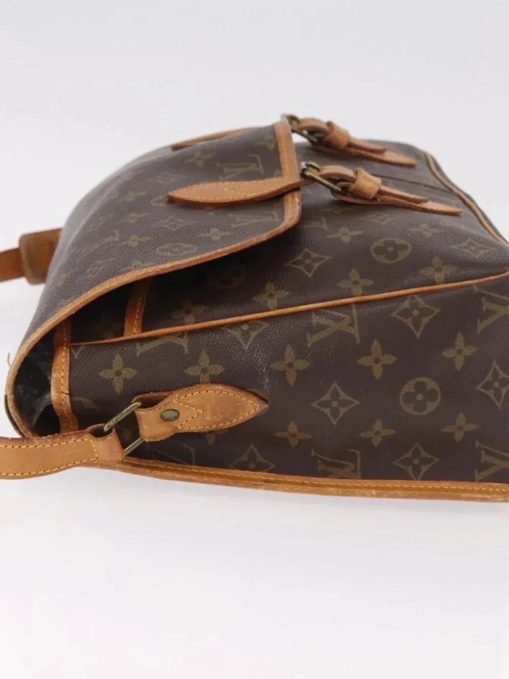 Louis Vuitton brand	louis vuitton