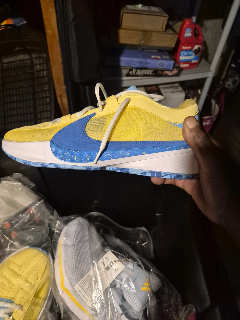 Nike Men Sneakers Yellow Blue White