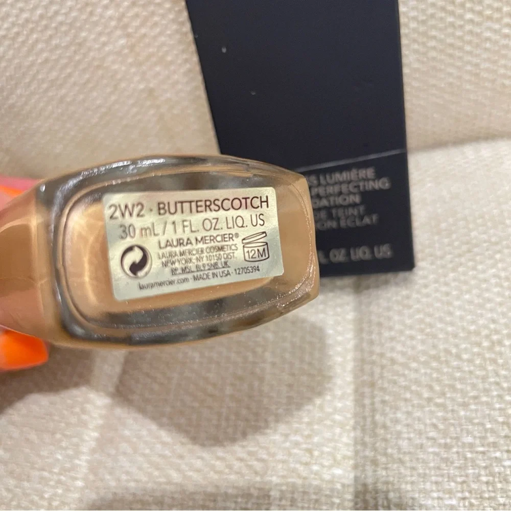 laura mercier flawless lumiere