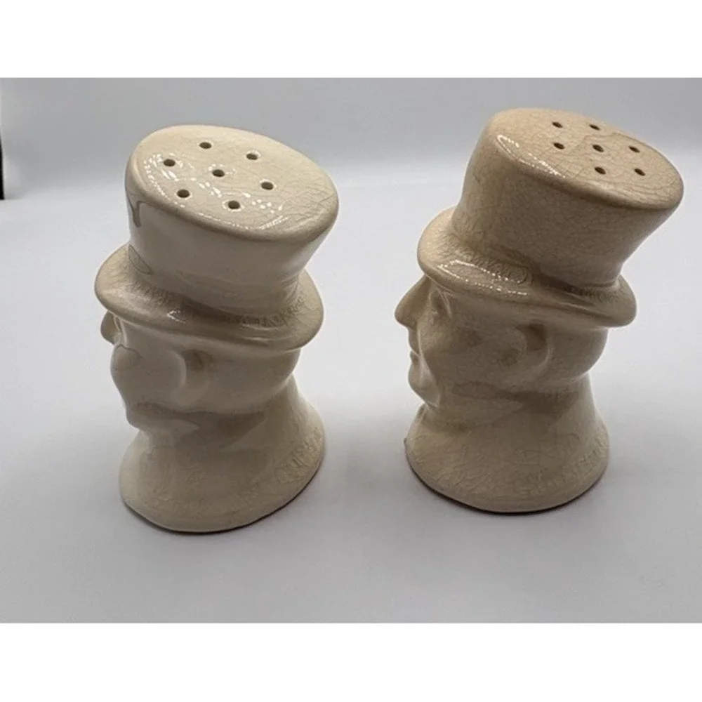 Vintage White Top Hat Men‎ Salt & Pepper shakers 3