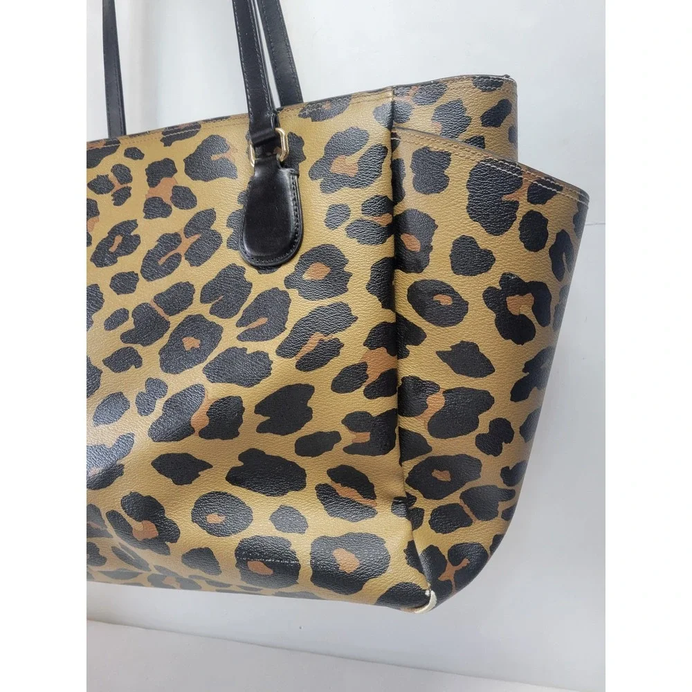 Coach Leopard Print Tote Bag Black Leather Straps purse‎