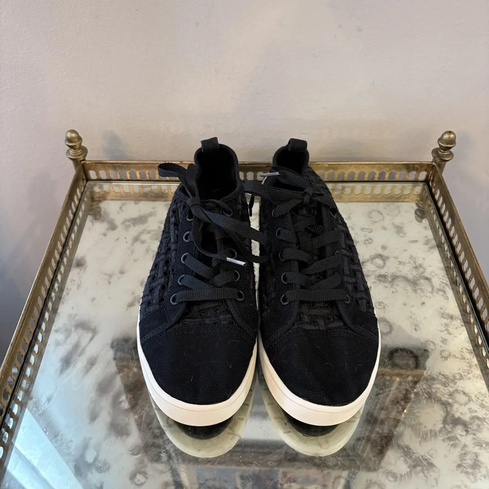 UGG brand koolaburra