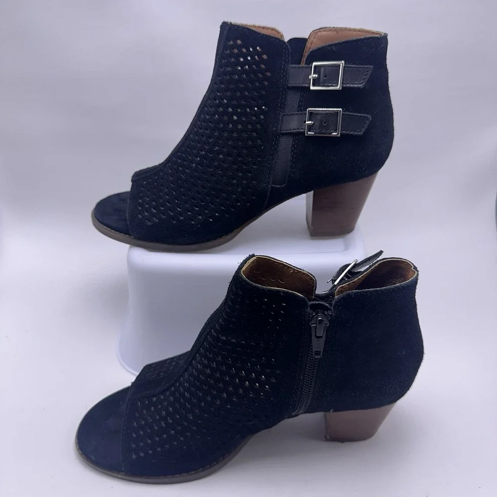 Vionic chryssa perforated