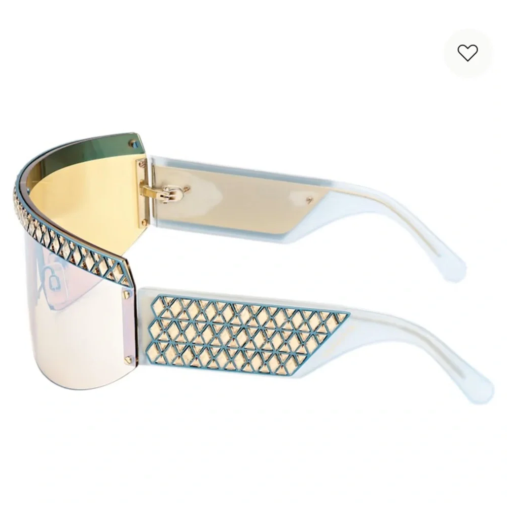 Swarovski fast out