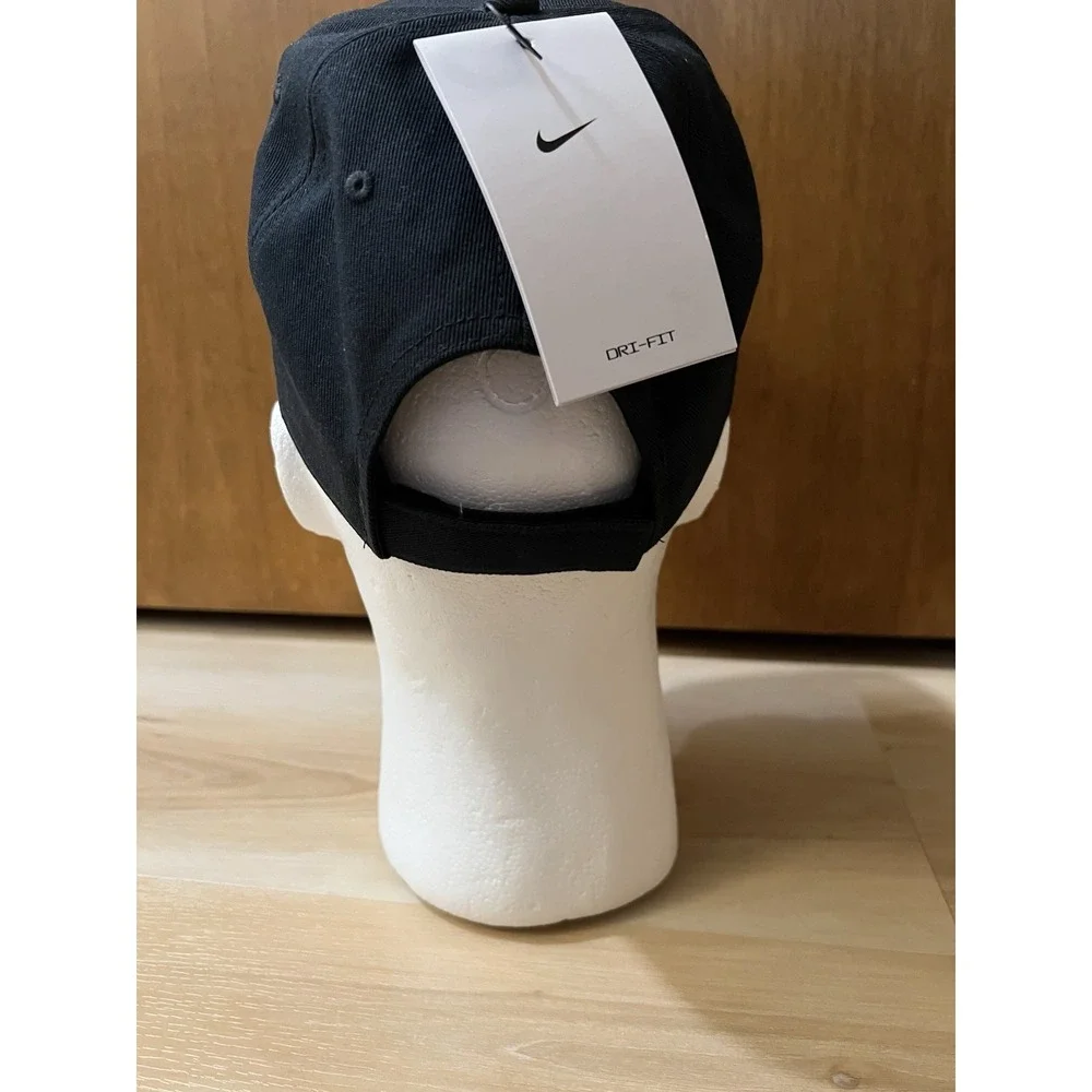Nike fashion accessory