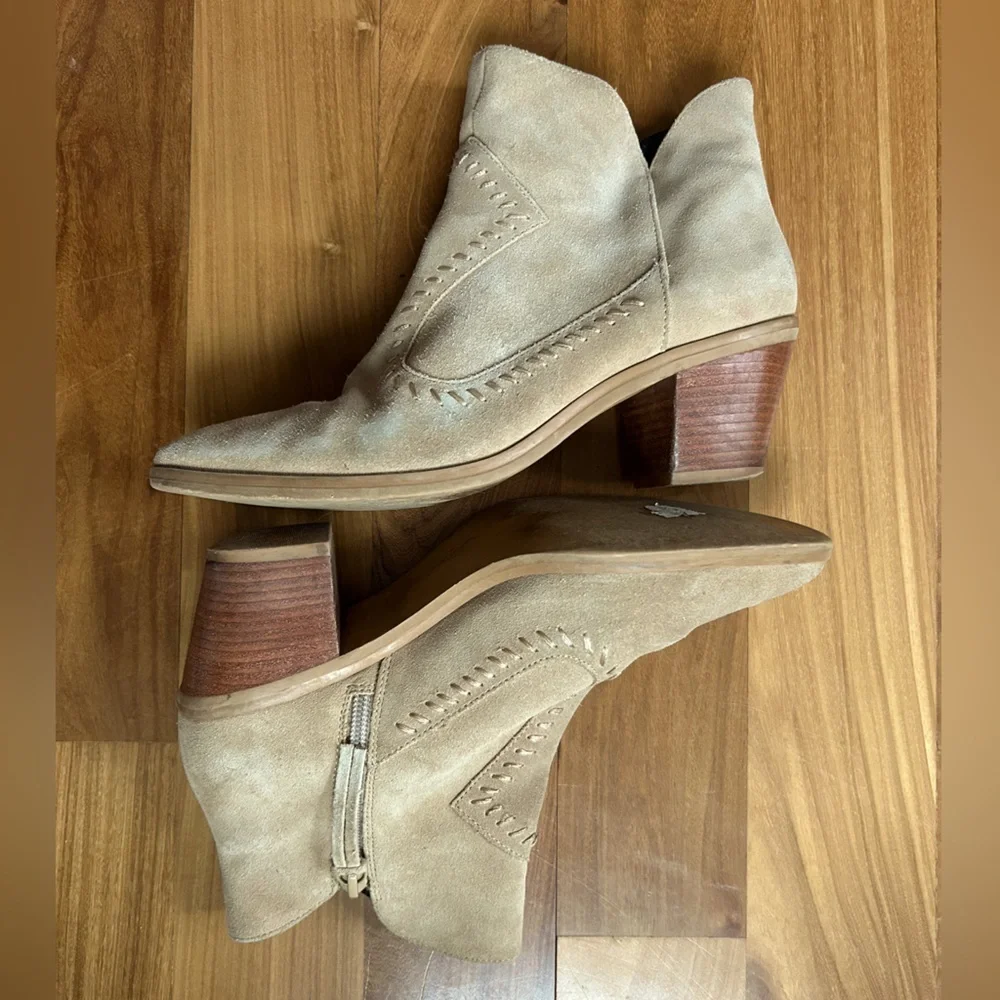 Rebecca Minkoff | Women’s taupe oiled suede Lulu ankle booties inside zip sz 7.5