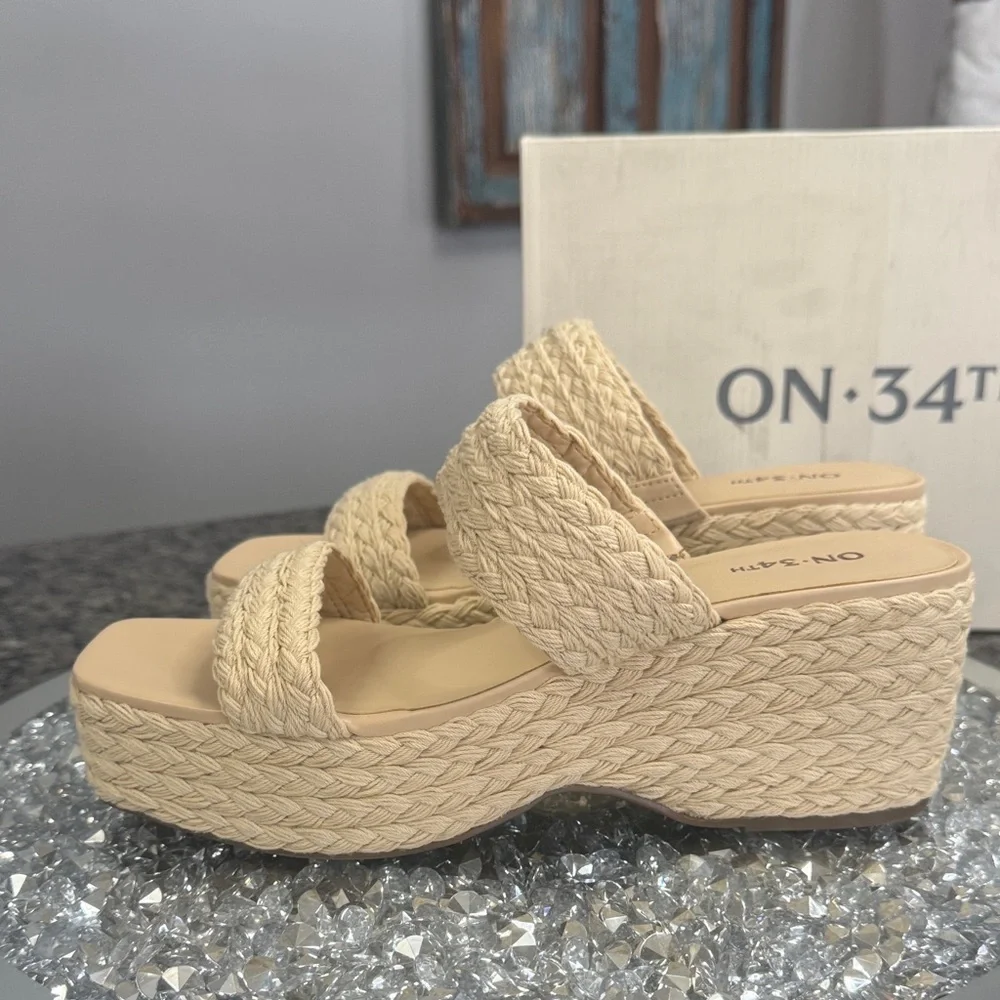 ON 34th natural raffia Beige Woven platform wedge Sandals NEW 9.5
