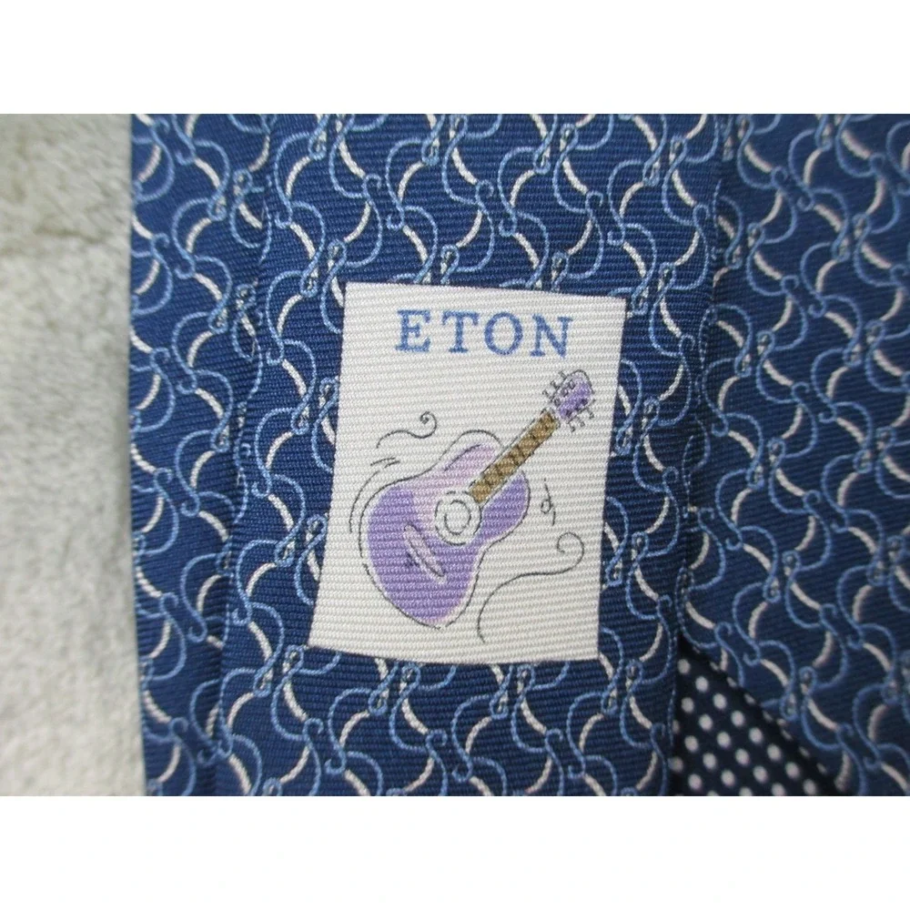 Etón up sale