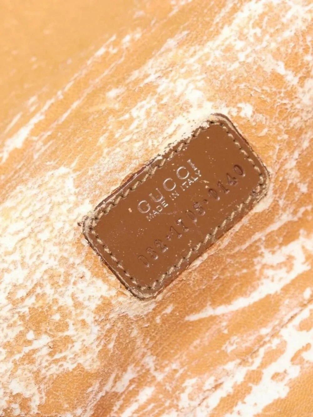 Gucci brand	gucci color	brown