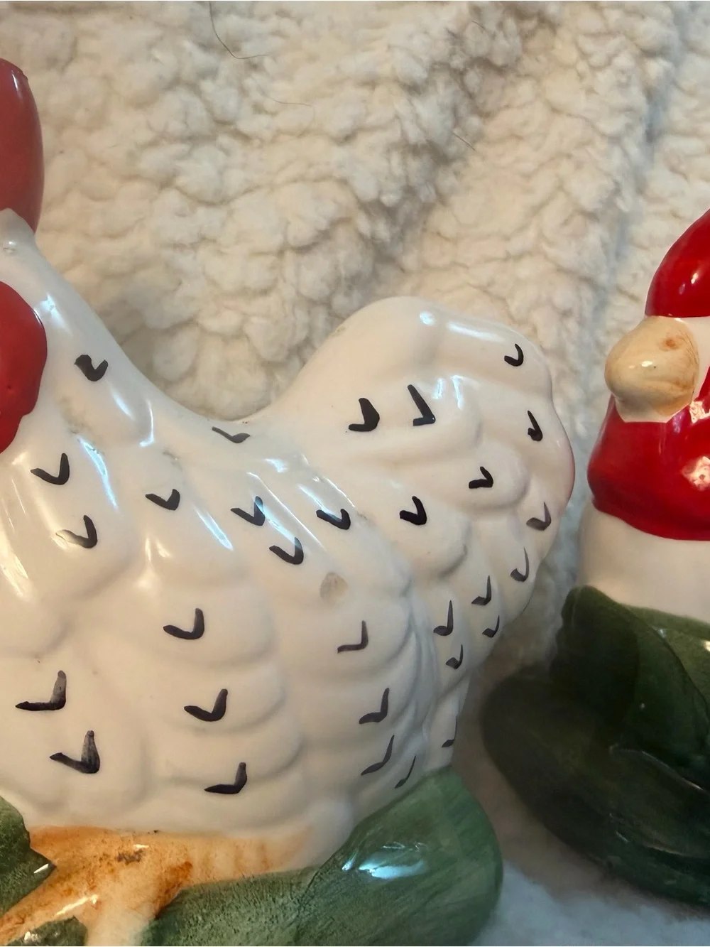 Vintage farmhouse base ceramic