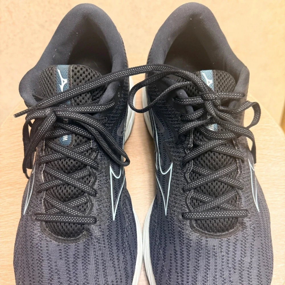 Mizuno wave rider