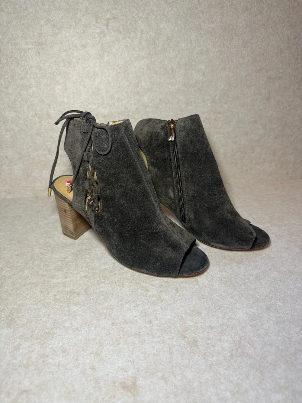 VANELi Better Gray Leather Suede Peep Toe Ankle Booties Block Heel Size 9M