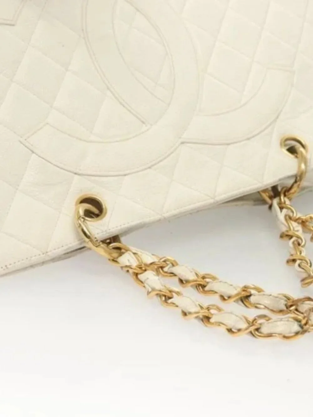 CHANEL Matelasse Chain Hand Bag Grained Calf Skin White Gold CC Auth bs26565