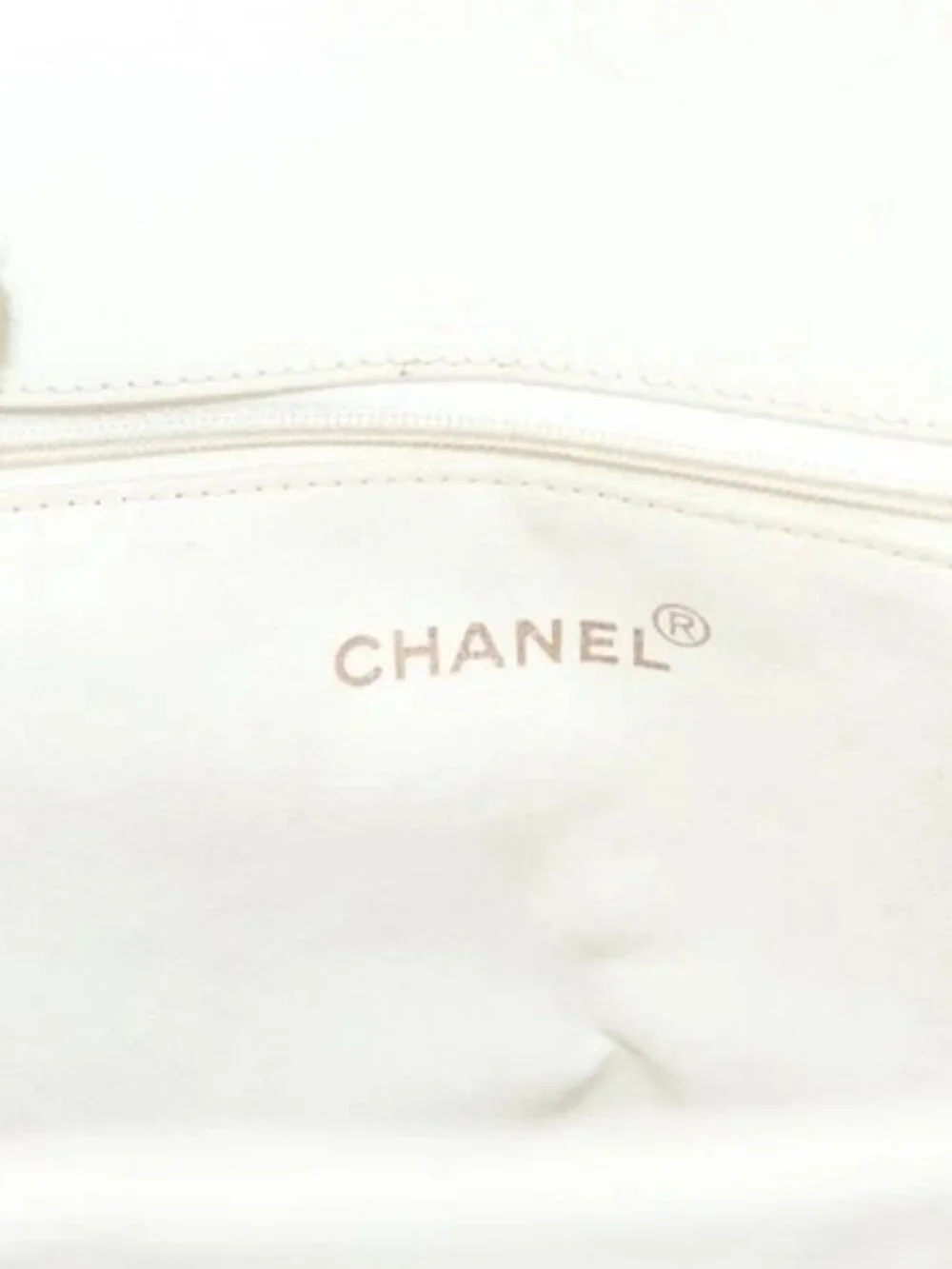 CHANEL Matelasse Chain Hand Bag Grained Calf Skin White Gold CC Auth bs26565