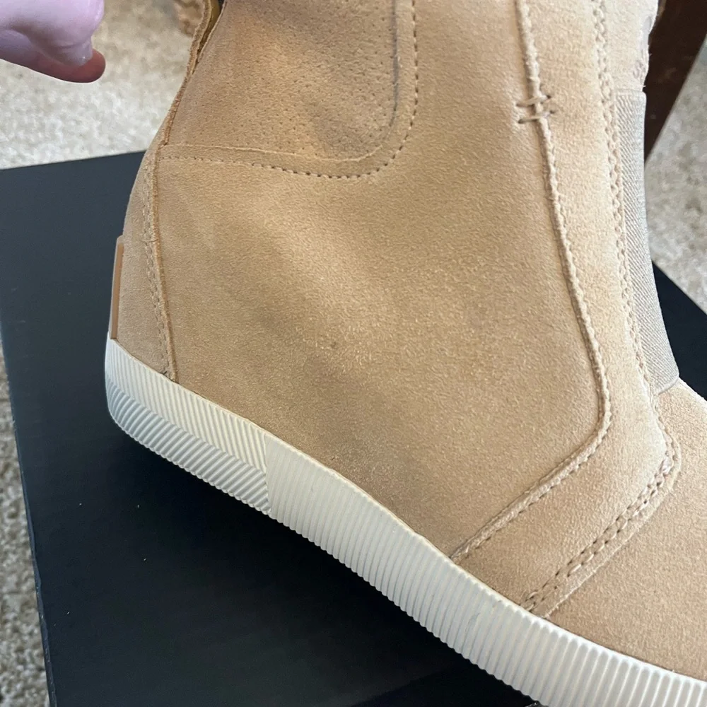Sorel stylish pill