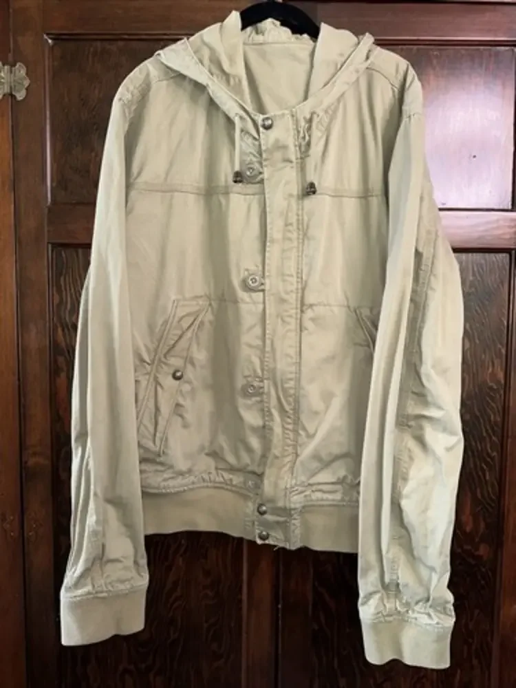 HTF Levi’s Commuter Jacket Hidden Pockets Nylon‎ Hood Khaki (see Measurements)