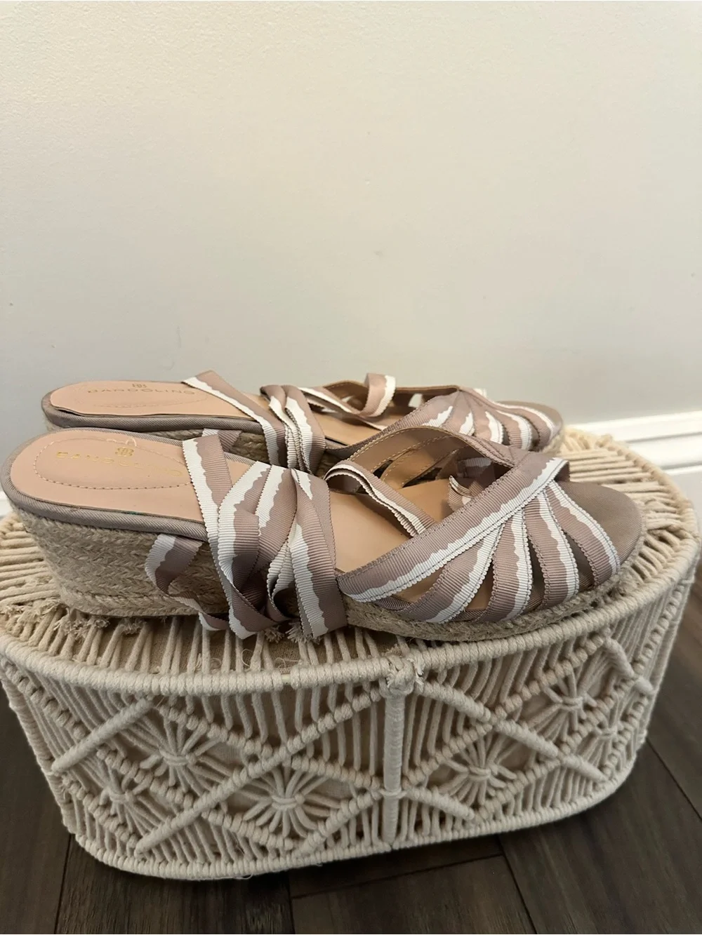 Bandolino stylish beige