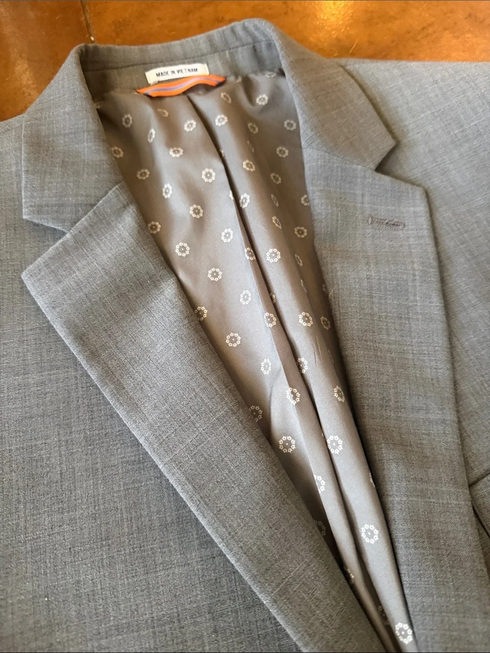 crown & ivy Light Gray Two-Button Blazer