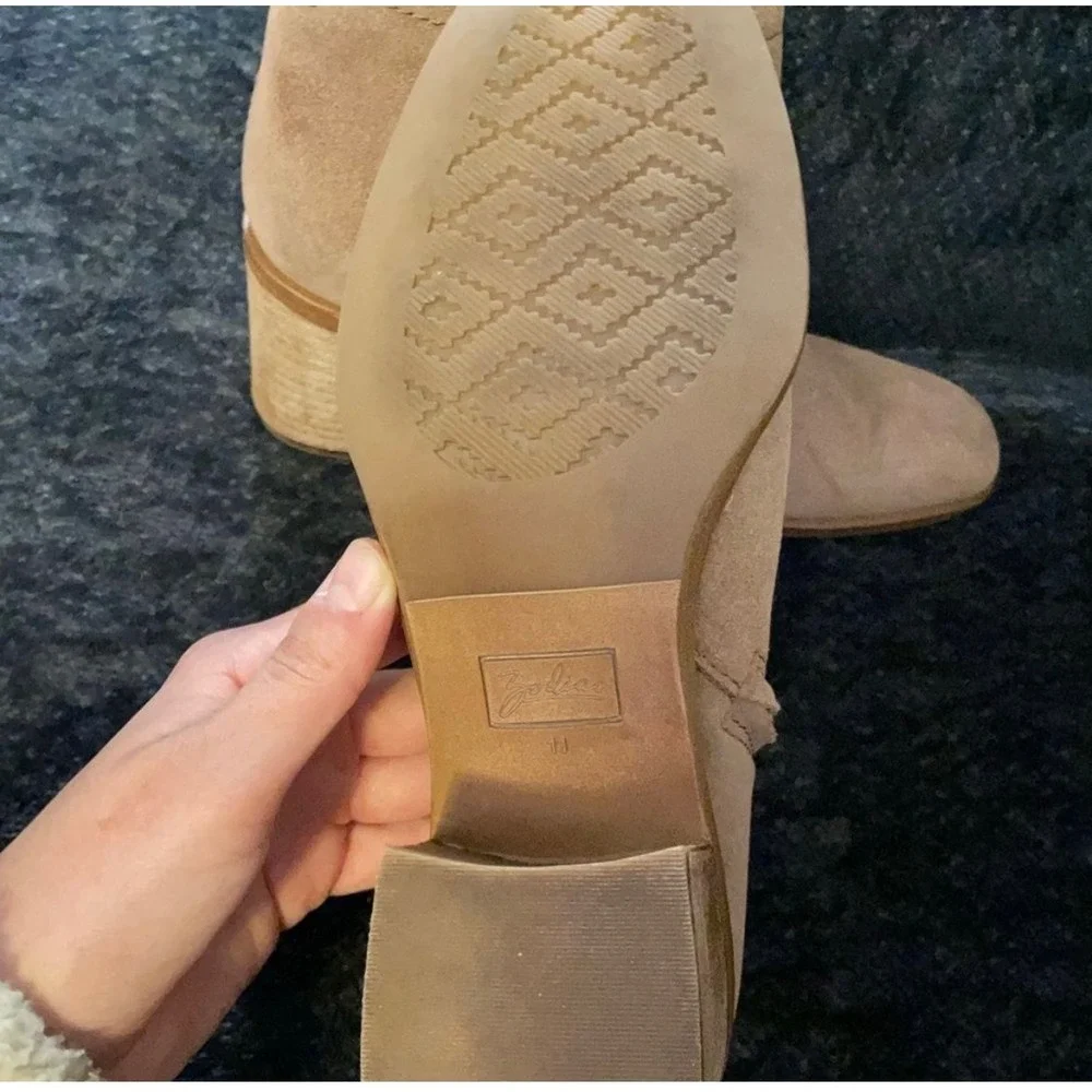 Zodiac Tan Suede‎ V Cut Block Heel Ankle Boots Size 11