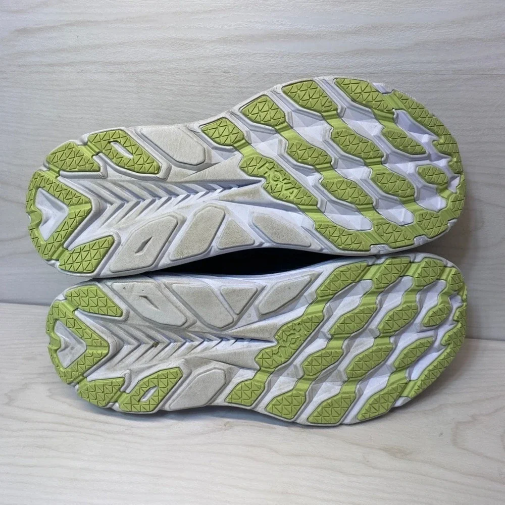Hoka One One hoka one