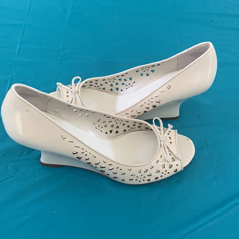 Anne Klein anne klein