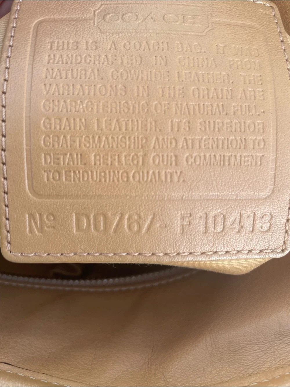 Coach tote smooth missing