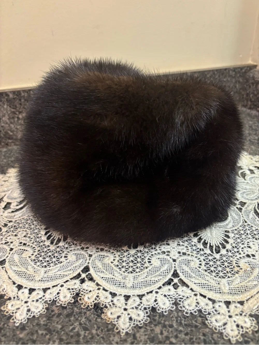 Lora Vintage Mink Hat
