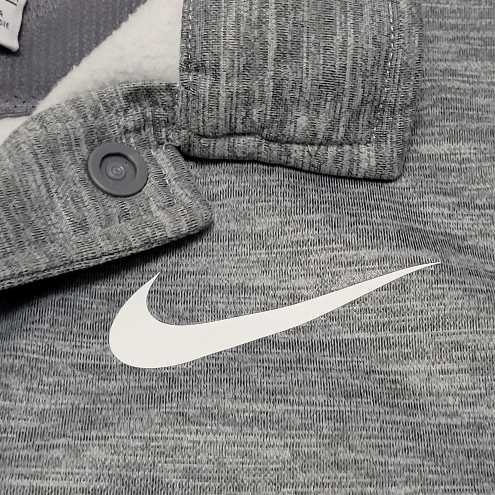 Nike kids therma
