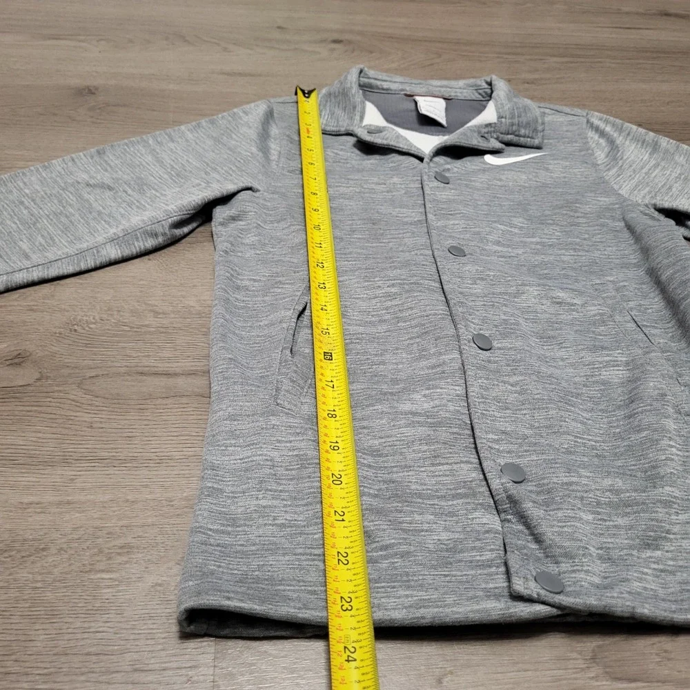 Nike kids therma