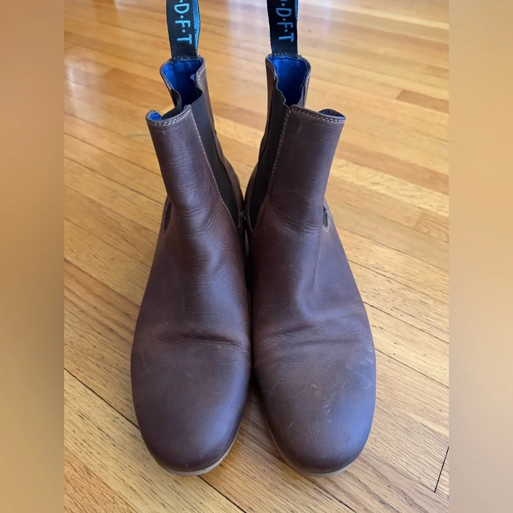 John Fluevog size 11 Chelsea boots
