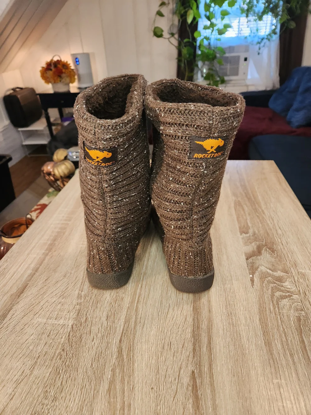 Rocket Dog brown knitted fleece lined boots Size 7.5