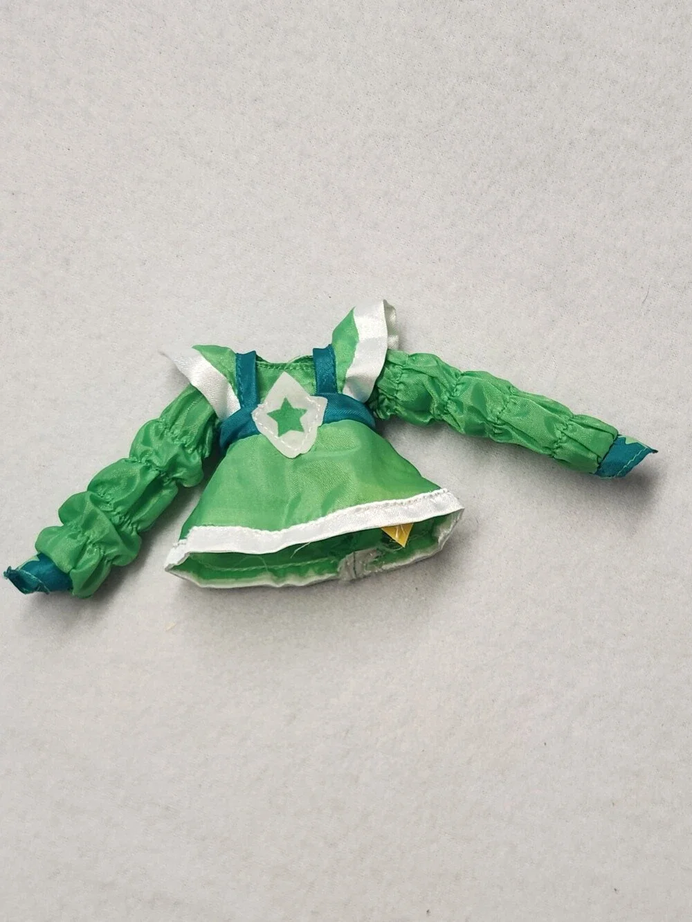 Vintage Rainbow Brite Patty O Green Doll 2003 Clothes Replacement Dress Outfit