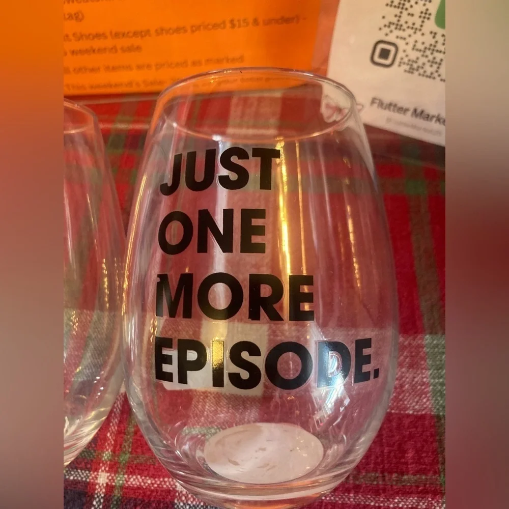 Set of 2 Clear Stemless Wine Glasses that say one more episode. Brand new 🍷