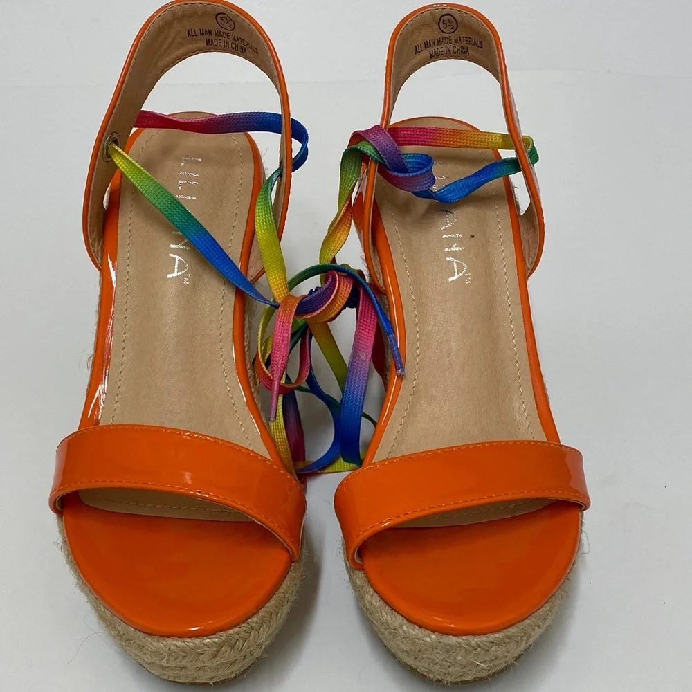 Liliana bright orange