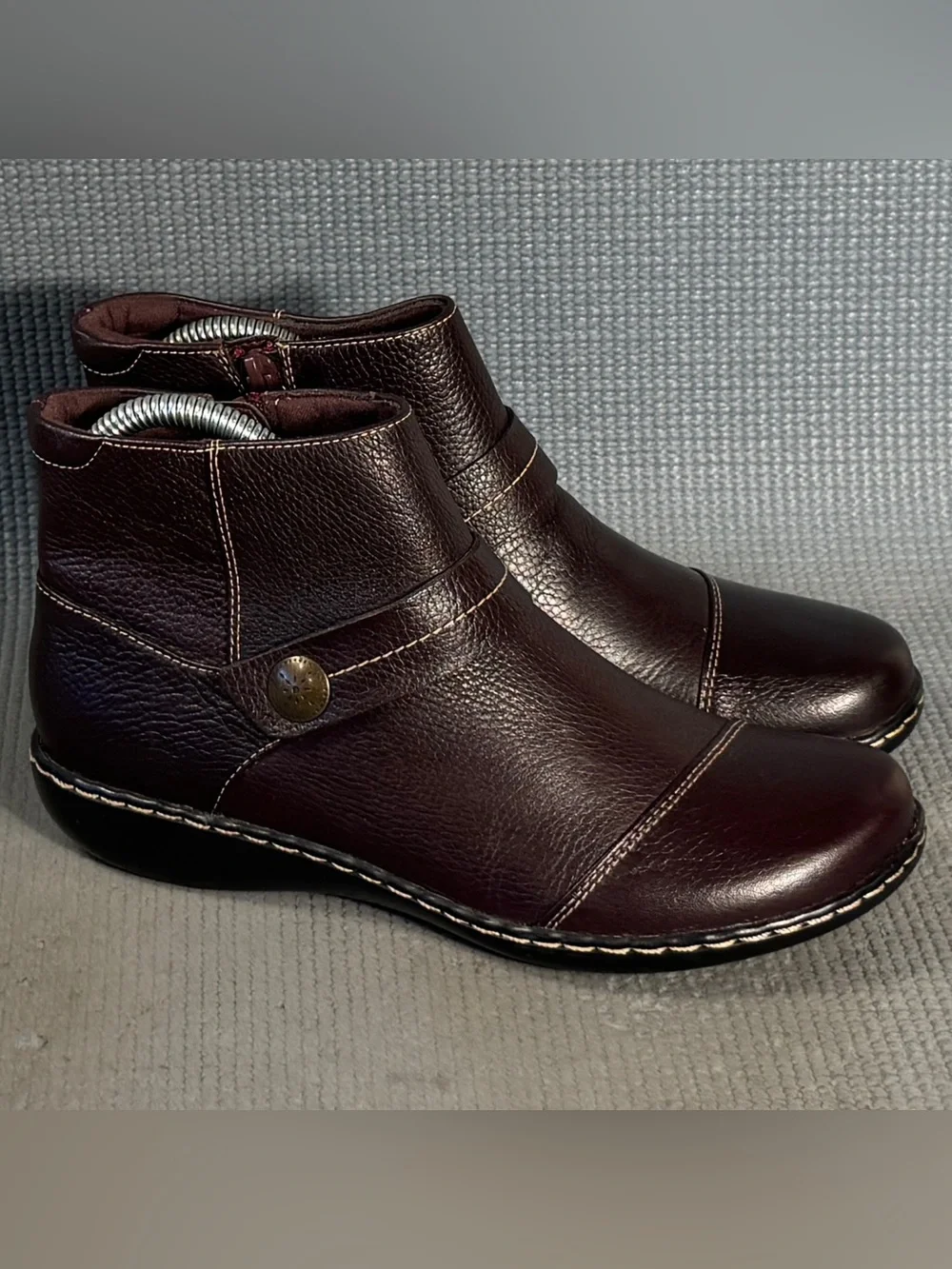 Clarks ashland pine