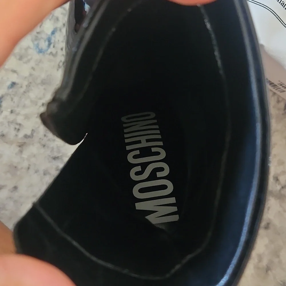 Moschino special perfect rubber