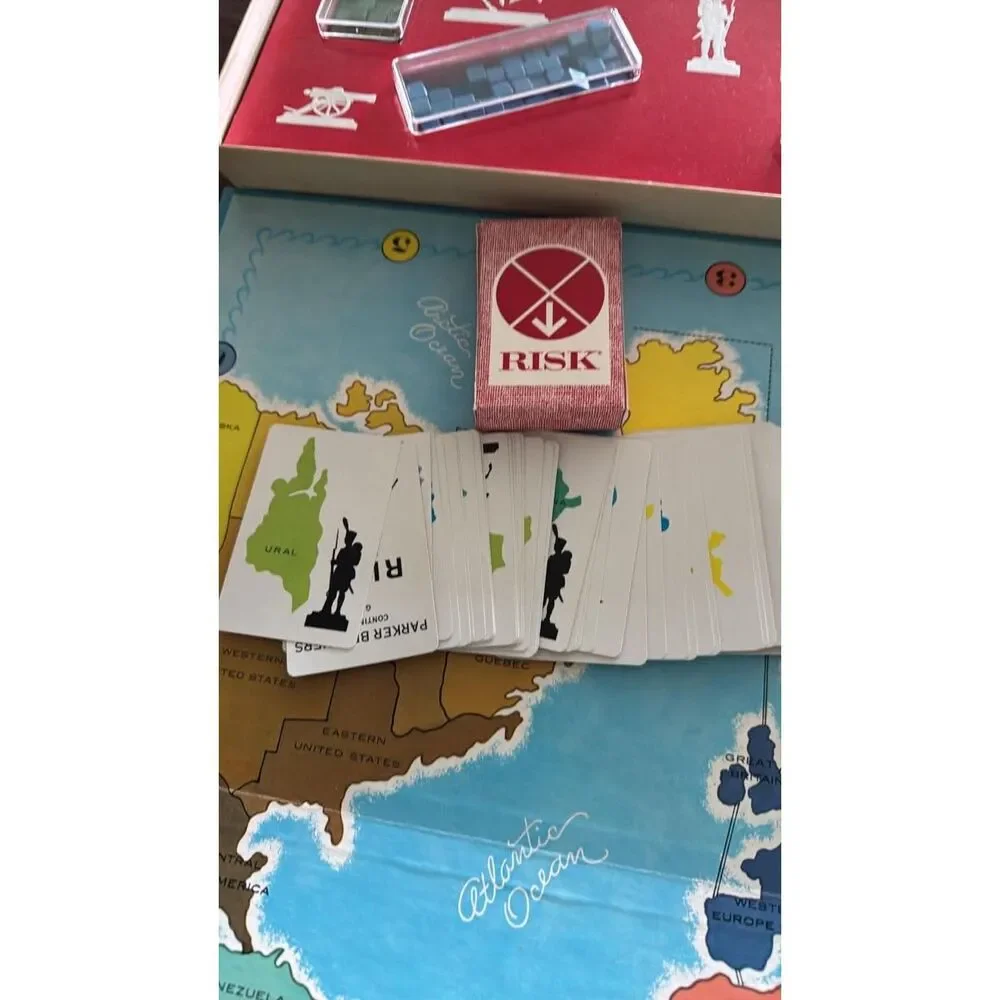 Parker Brothers RISK Vintage Strategy Board Game Complete