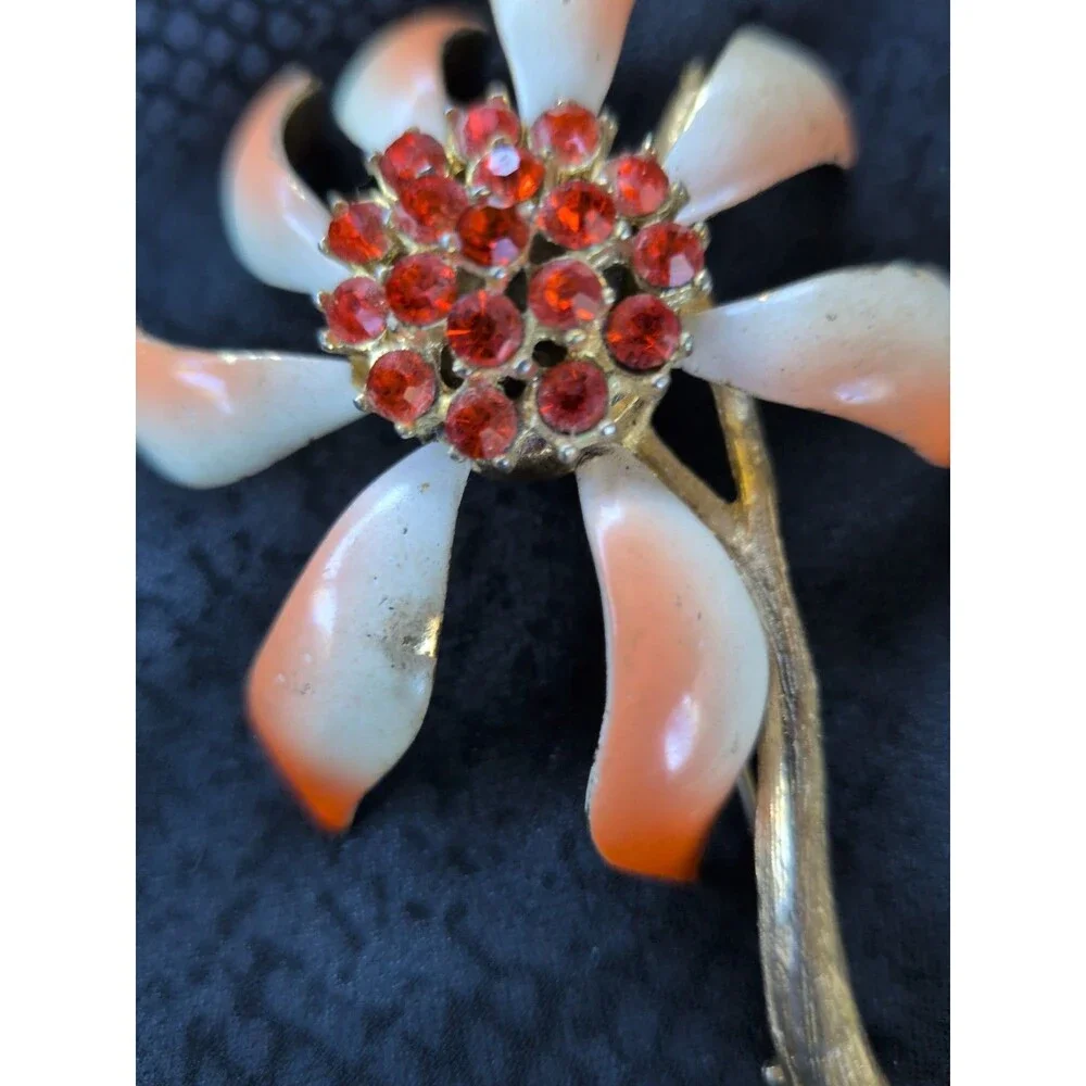 Unbranded petals can